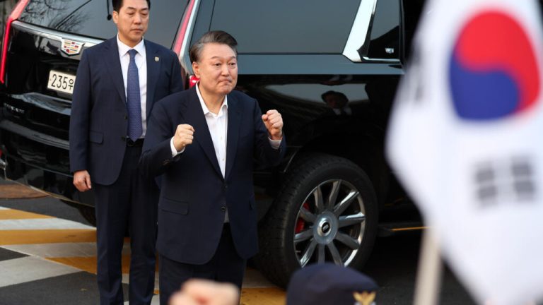 Corea del Sur: el presidente destituido sale de prisión mientras continúa el juicio