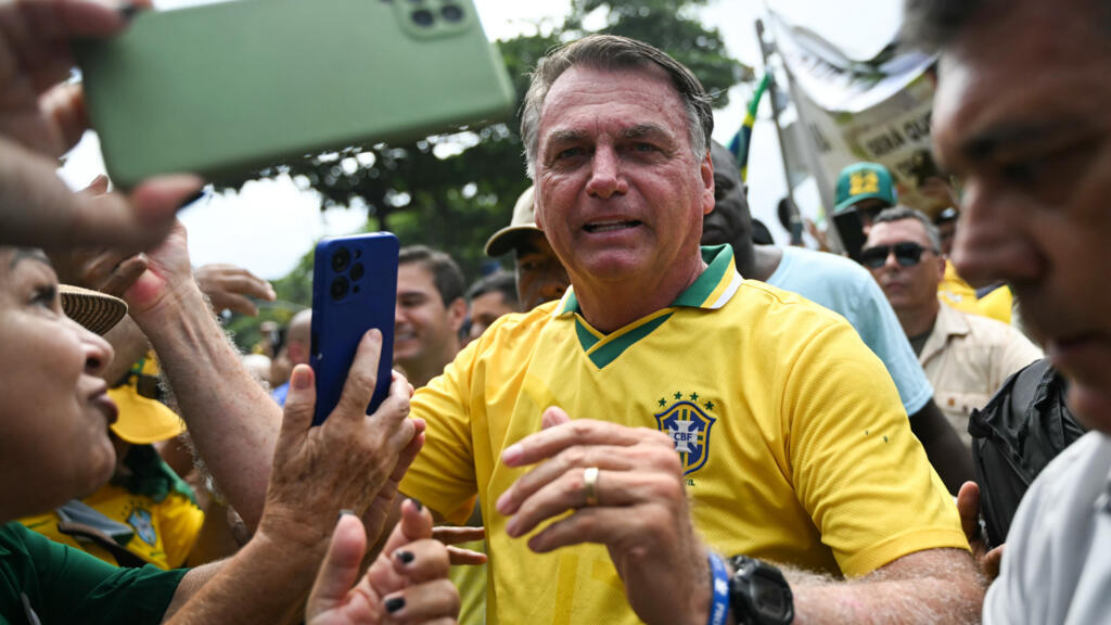 Inmunidad en riesgo: Bolsonaro enfrenta a sus seguidores en medio de juicio