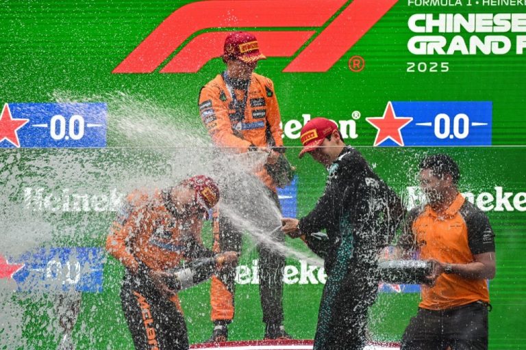 Piastri gana el GP de China por delante de Norris en un doblete de McLaren