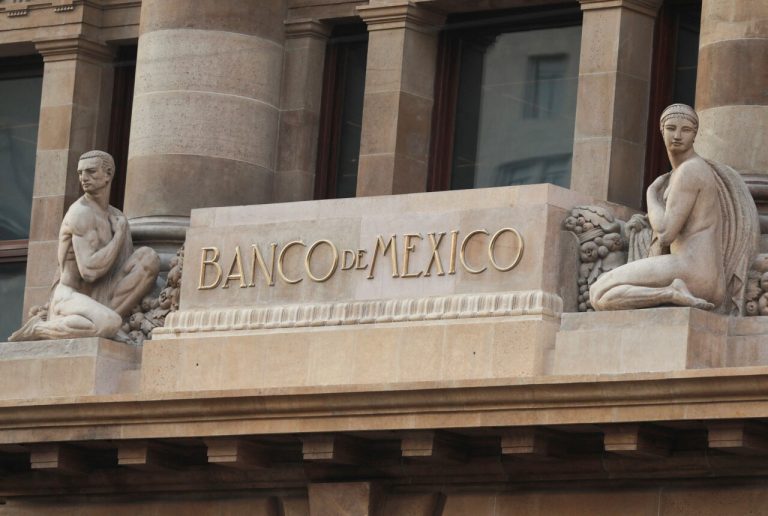 Ya no es la inflación; Banxico priorizará la debilidad económica