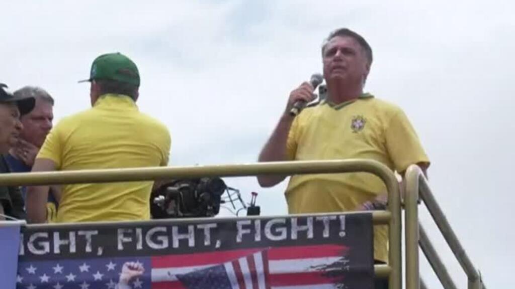 Bolsonaro convoca a sus seguidores para denunciar que es víctima de una "persecución política"