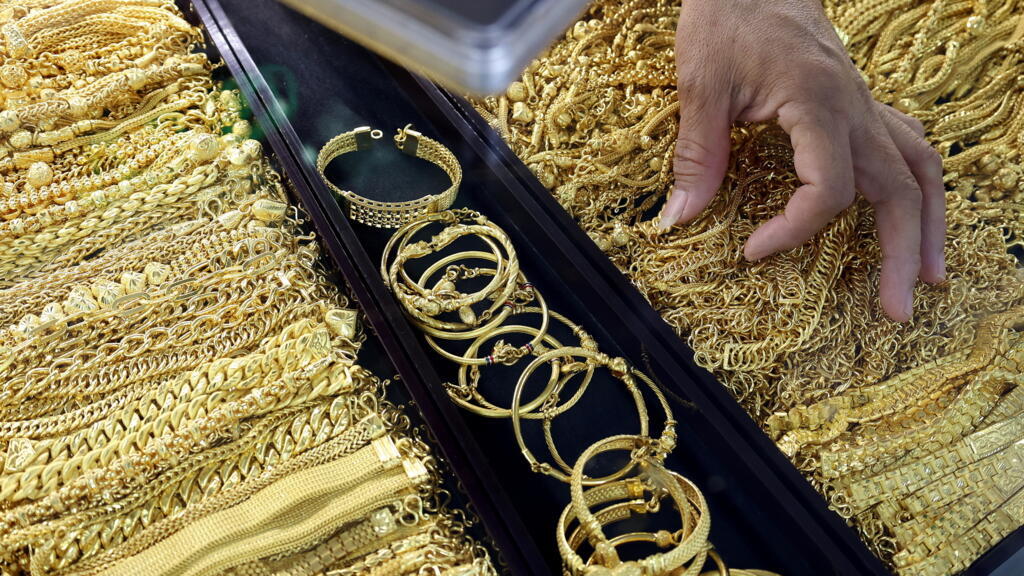 Refugio dorado: el oro alcanza nuevo récord en medio la incertidumbre en los mercados