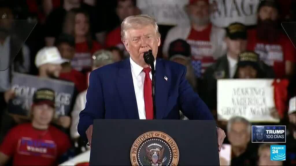 Trump defiende y se jacta de su gestión en un discurso por sus 100 días de mandato