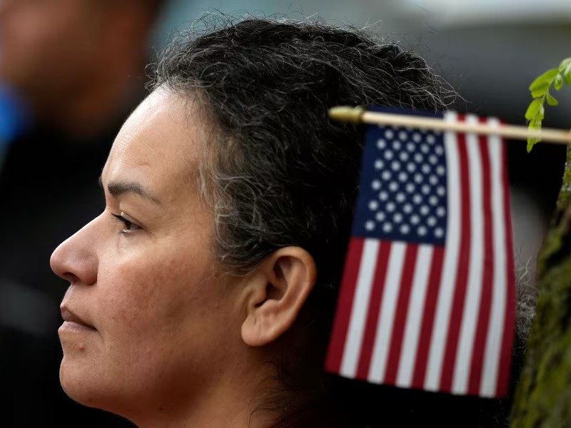 Juez prohíbe al Gobierno Trump congelar fondos a ciudades santuario