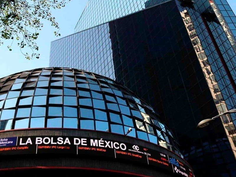 La Bolsa Mexicana sube mientras mercados globales caen por aranceles