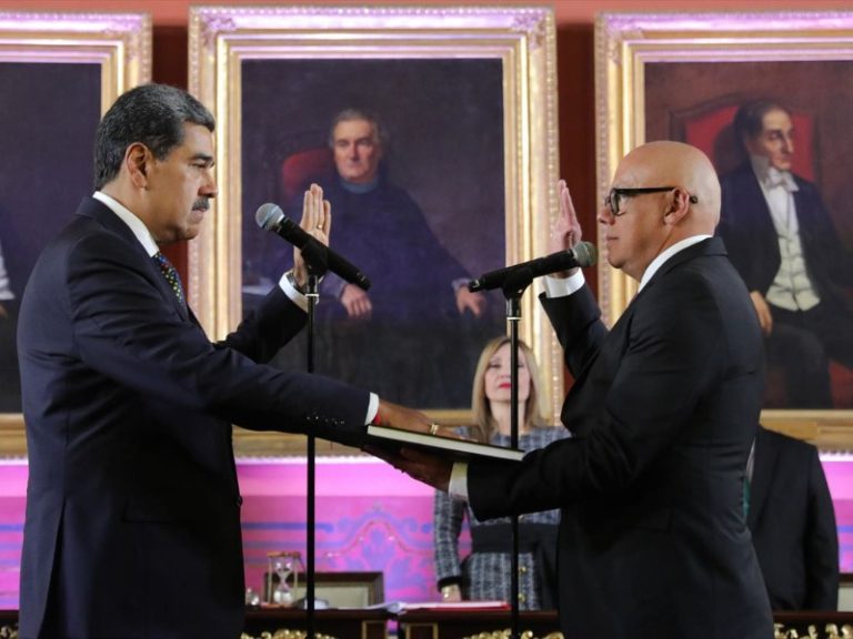 Opositores recuerdan nueve meses del fraude electoral en Venezuela