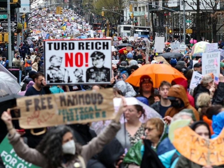 Protestan contra Trump en EEUU