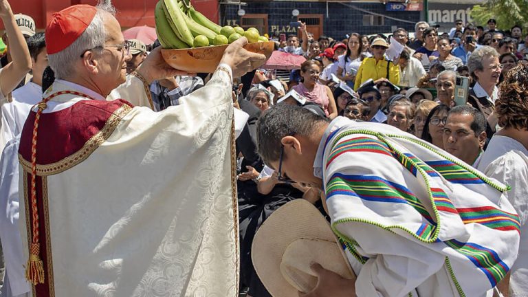 “Para nosotros, el papa es peruano”: euforia en la tierra adoptiva de León XIV