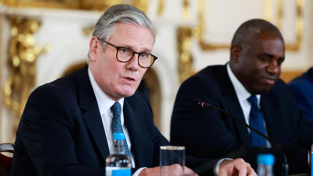 Londres pausa negociación de acuerdo comercial con Israel e impone sanciones por hostilidades en Gaza