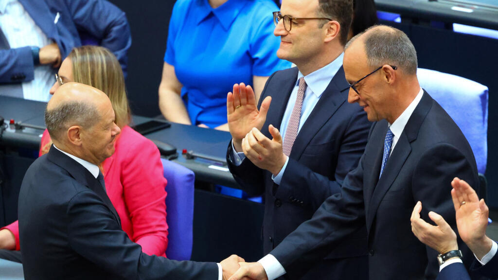 Friedrich Merz es elegido canciller de Alemania en la segunda ronda de votación en el Parlamento