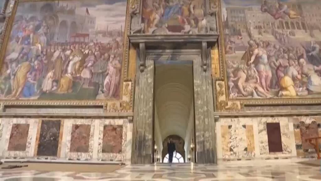 Así se prepara la Capilla Sixtina mientras los cardenales se reúnen previo al cónclave