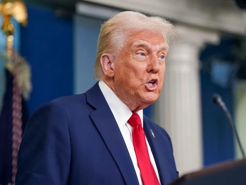 Aranceles de 100% a cintas extranjeras, anuncia Trump