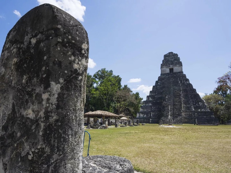 Hallan tres antiguos pueblos mayas cerca de México