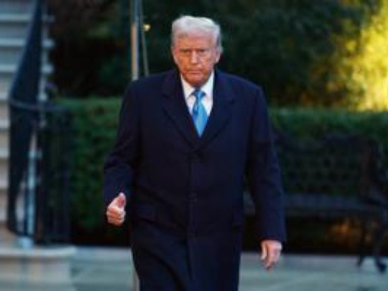 Trump critica a Sheinbaum por no aceptar ayuda militar