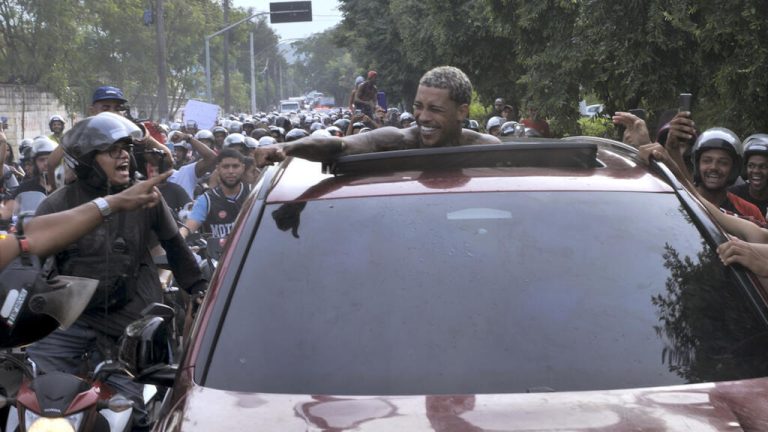 El arresto y liberación del rapero MC Poze, un espejo de la profunda división social en Río de Janeiro