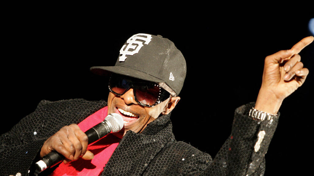 El ícono del funk Sly Stone, líder de la revolucionaria banda de los años 60, fallece a los 82 años