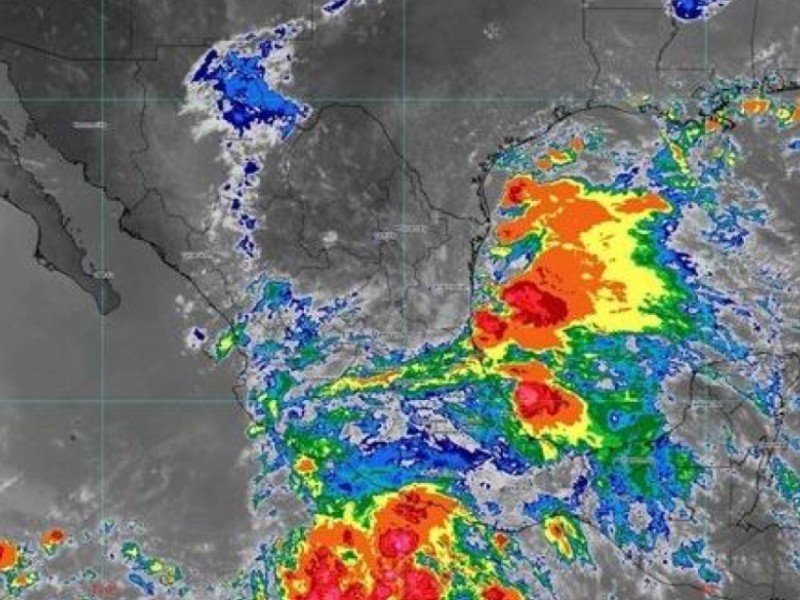 Amenazan sendas tormentas tropicales a México