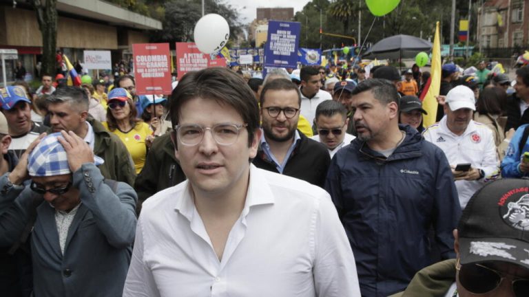 Uribe Turbay, el candidato cuyo atentado revive las horas más oscuras de la violencia política en Colombia