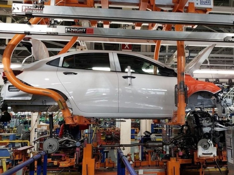 Industria automotriz mexicana pierde impulso en mayo de 2025