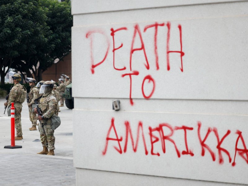 No es con violencia como se atiende el fenómeno migratorio: Sheinbaum