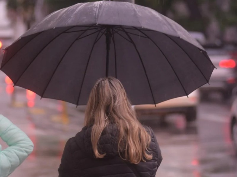 Tormenta Barbara y calor extremo azotan a México hoy