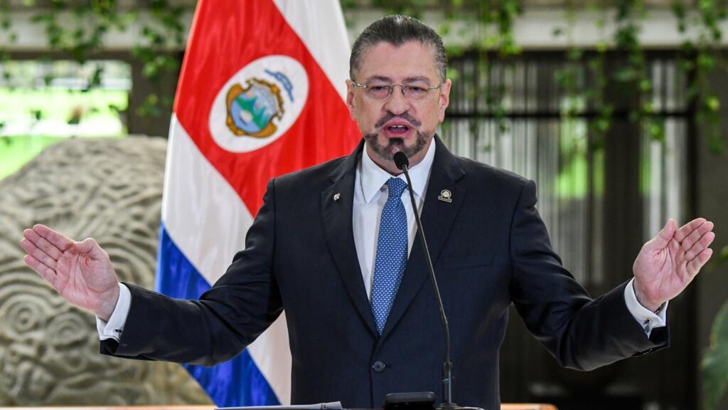 Costa Rica, en terreno desconocido: el presidente enfrenta a la Corte tras solicitud para retirar su inmunidad